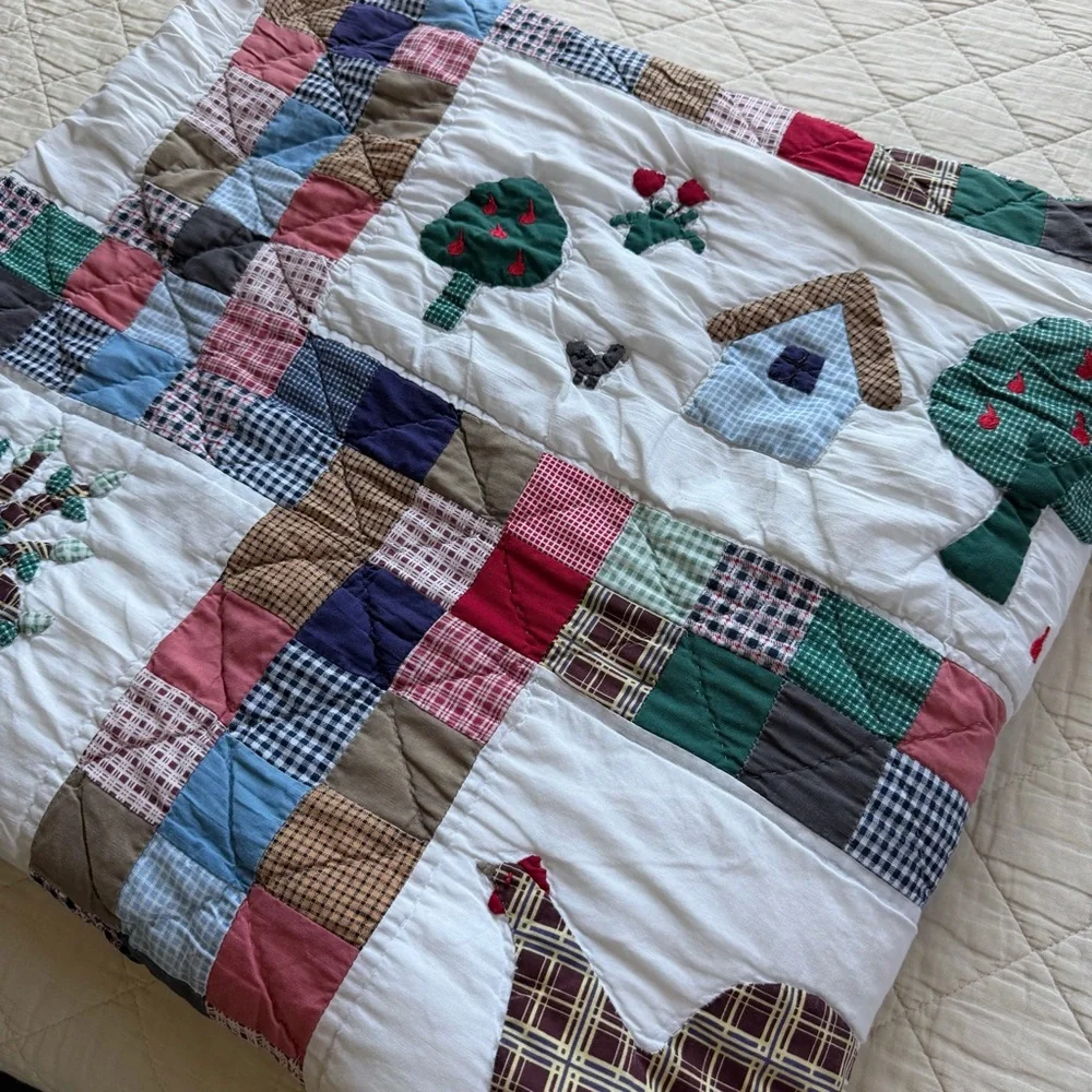 Vintage Appliqué Farm Scene Quilt 100” x 88” Patchwork Country Queen